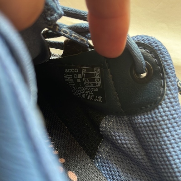 Ecco Womens Biom Fjuel Sneakers Athletic Shoes,Blue,Leather and Mesh,Size 7 - Picture 9 of 9